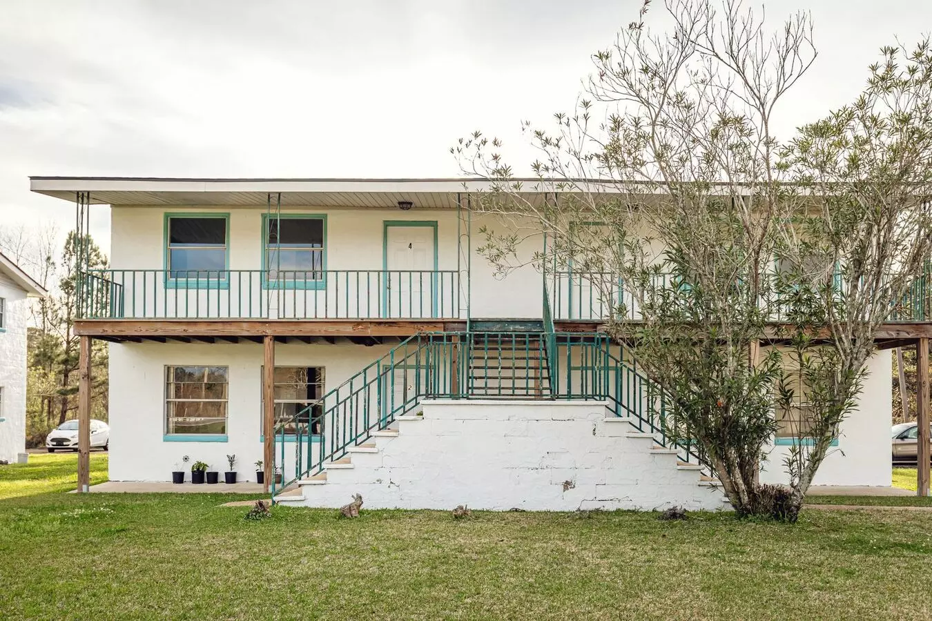 8429 Highway 613 Apartment for rent in Moss Point, MS