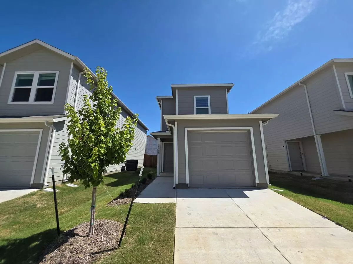 Modern New-build Home With Open Floor Plan In Charming Providence Village !!!! House for rent in Providence Village, TX
