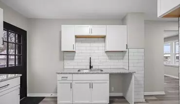 5 of 17 21902 Ridgeway House for rent in St Clair Shores, MI
