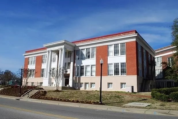 Jefferson School Lofts Apartment for rent in Suffolk, VA