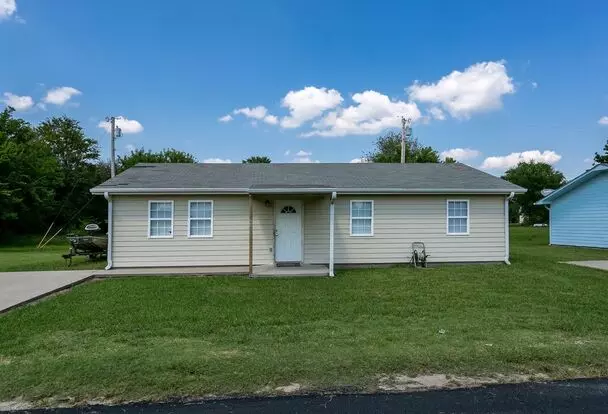 609 W. Johnson Apartment for rent in Stilwell, OK
