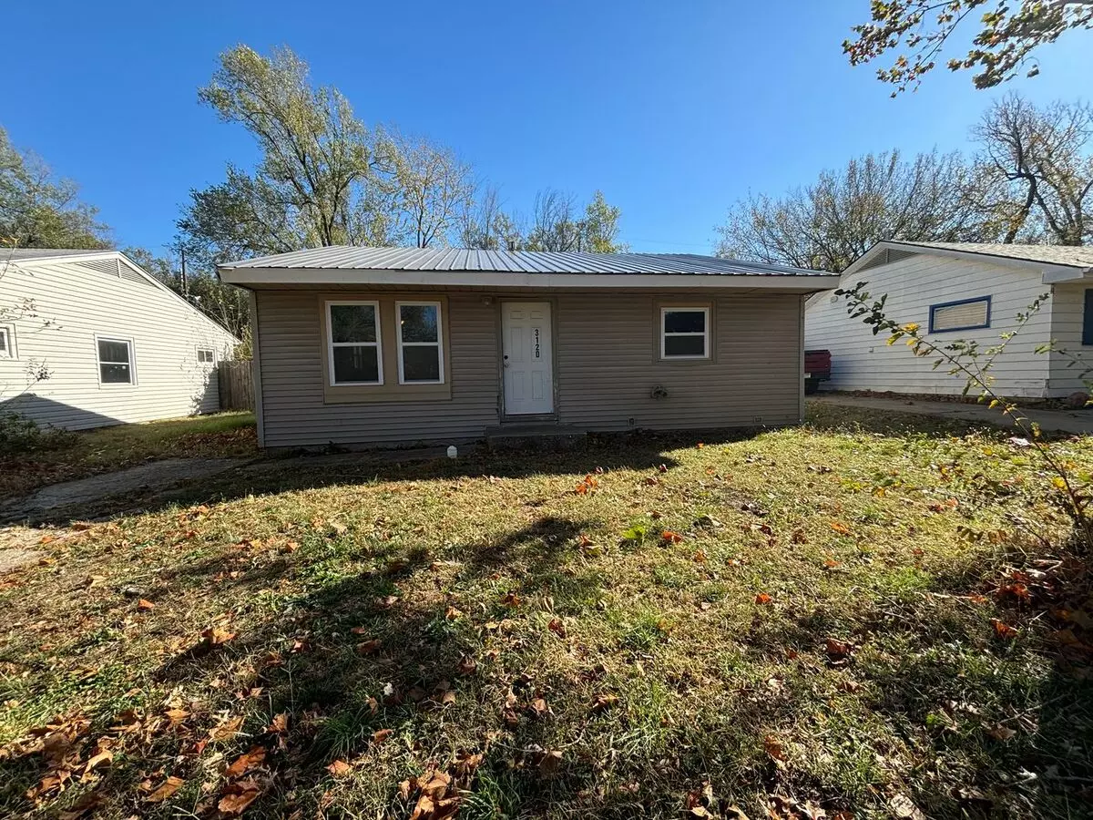 3120 SE Fremont House for rent in Topeka, KS
