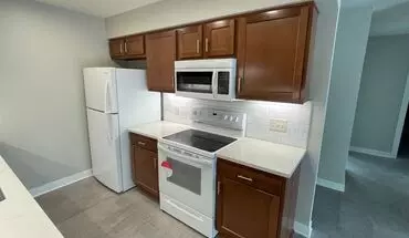 5 of 21 Hunter&#39;s Ridge Apartment for rent in Menomonee Falls, WI