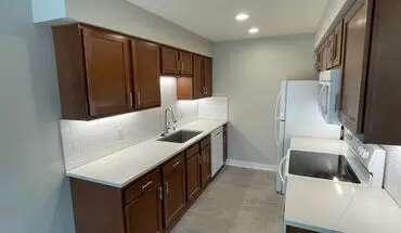 4 of 21 Hunter&#39;s Ridge Apartment for rent in Menomonee Falls, WI