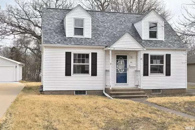 Check This Lovely 3-bedroom Home! Apartment for rent in Rock Island, IL