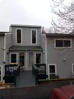 11 Pheasant Run Apartment for rent in Cromwell, CT