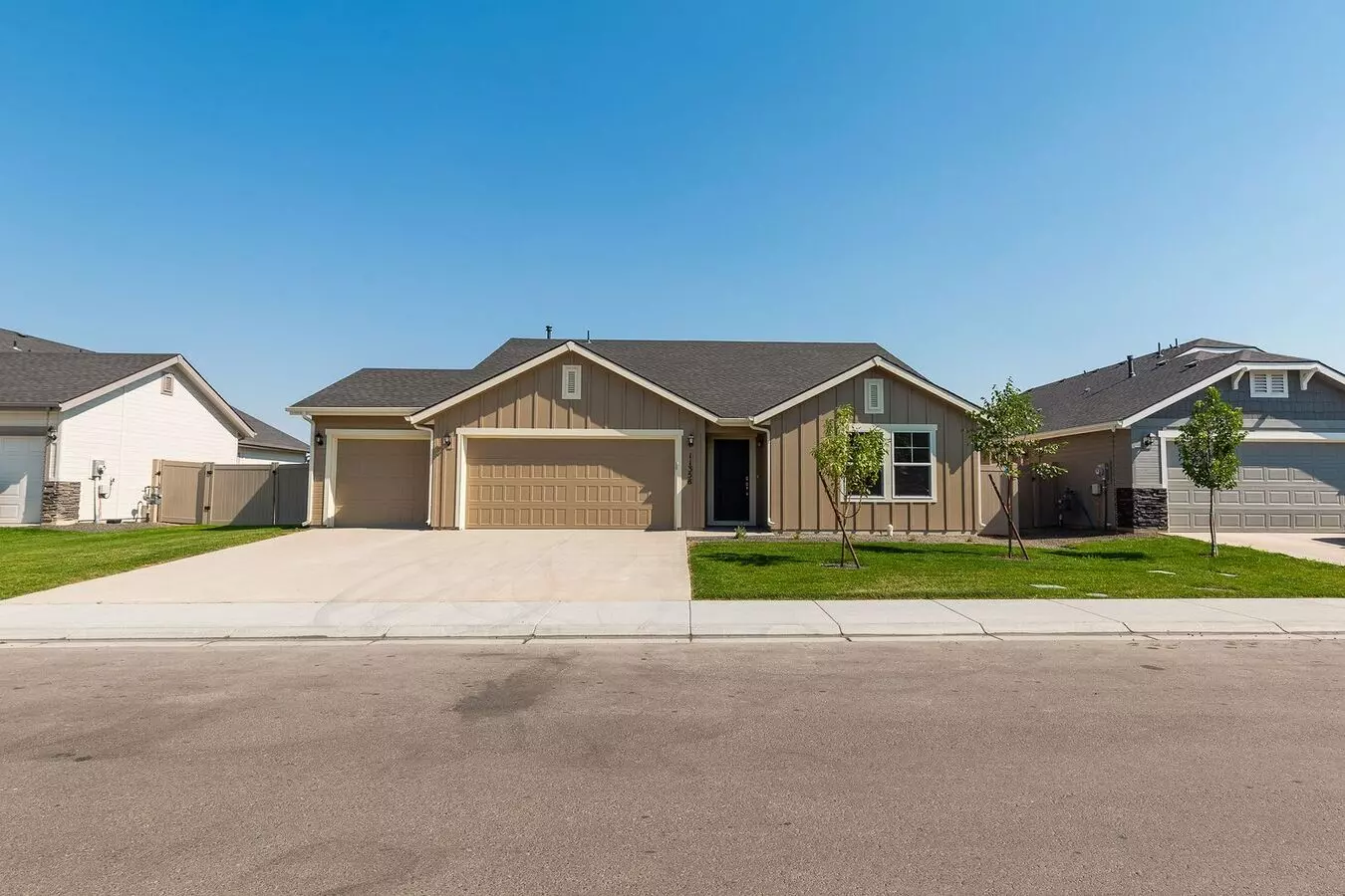 Perfect Location For A 4 Bed 2 Bath With A 3 Car Garage! House for rent in Nampa, ID