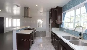 3 of 29 2016 W Ash Ave House for rent in Fullerton, CA