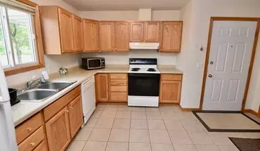 2 of 19 2014-2020 7th St S Apartment for rent in La Crosse, WI