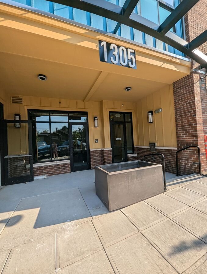 Opera House Apartments 1305 Harris Ave Bellingham, WA