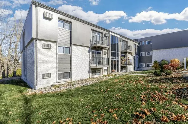 Broadway 2 Apartment for rent in Cincinnati, OH