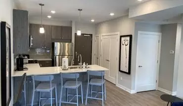4 of 42 2105 E Big Beaver Rd Apartment for rent in Troy, MI