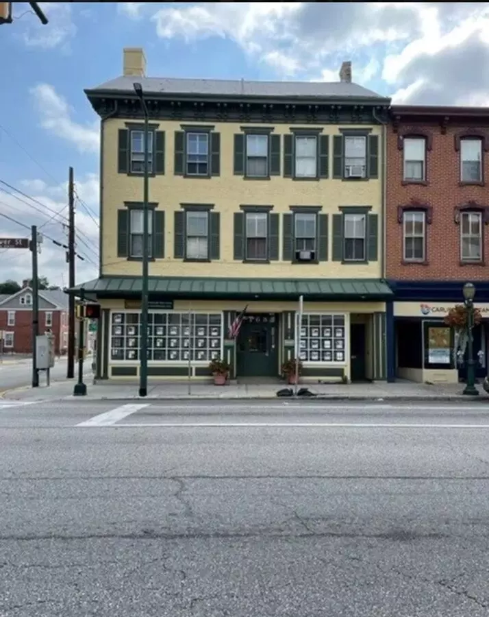 159-163 N Hanover St Apartment for rent in Carlisle, PA