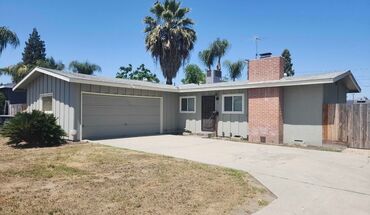 826 W Paradise Ave Apartment for rent in Visalia, CA