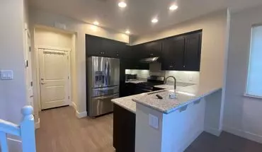 4 of 14 2580 Alvin St House for rent in Mountain View, CA