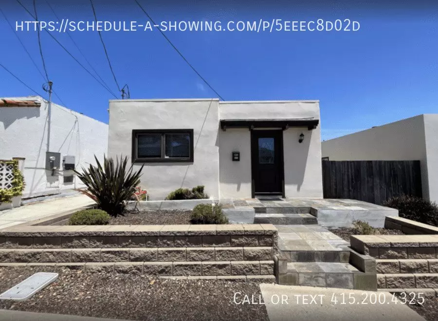 906 W Franklin St House for rent in Monterey, CA