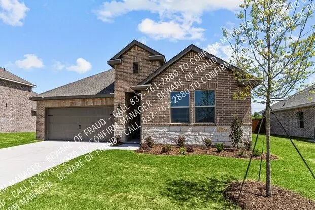 2229 Maple Ridge Dr Apartment for rent in Van Alstyne, TX