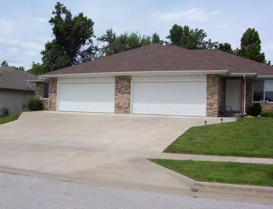 3102-3192 S. Anabranch/ 3723-3816 W Brook Ct Apartment for rent in Springfield, MO
