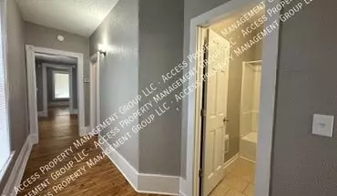 5 of 10 934 S Park St Lowr House for rent in Kalamazoo, MI