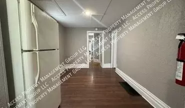 2 of 10 934 S Park St Lowr House for rent in Kalamazoo, MI
