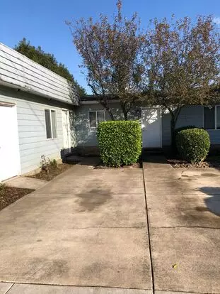 317-325 Main SE &amp; 1146 Salem Rd Apartment for rent in Albany, OR