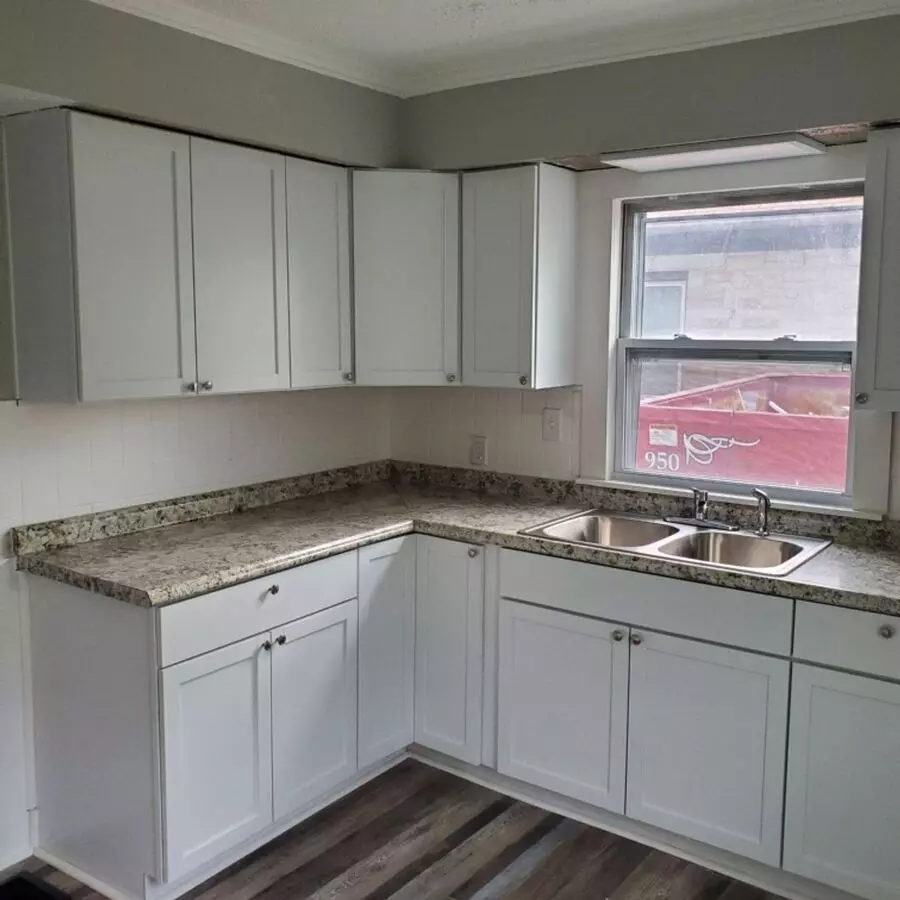 4 Bdrm House For Rent House for rent in Lorain, OH