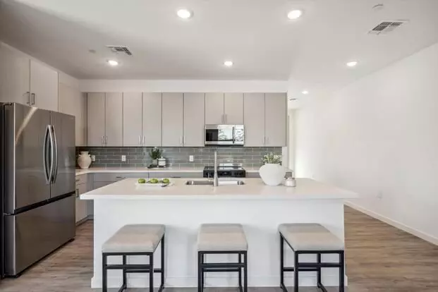Upscale Living Starts At Agave Townhomes Apartment for rent in Phoenix, AZ