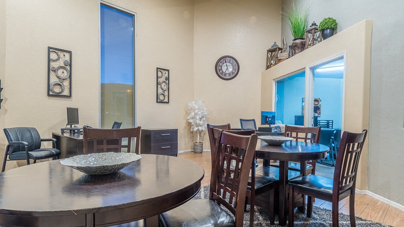 Sycamore Creek Apartments 1701 North Wilmot Tucson, AZ