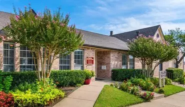 2 of 30 Mountain Ridge Apartment for rent in Dallas, TX