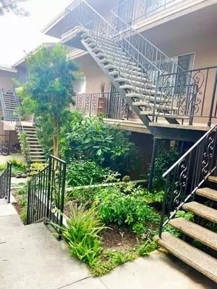 328 Standard Apartment for rent in El Segundo, CA