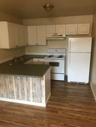 231 Oregon Way Apartment for rent in Longview, WA