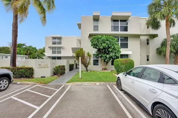 The Oaks Apartments Apartment for rent in Bay Harbor Islands, FL