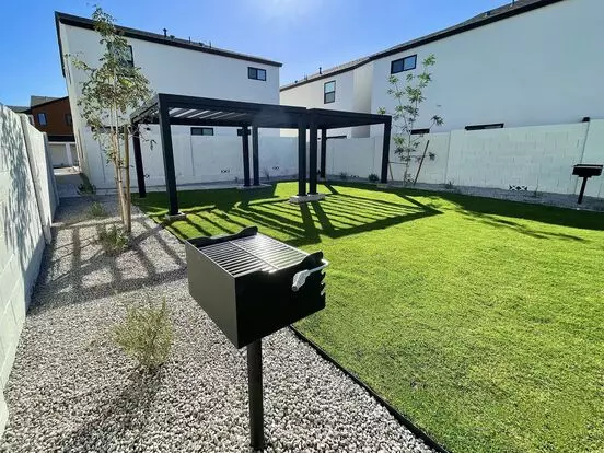 Roma Meadows Apartments - Phoenix Apartment for rent in Phoenix, AZ