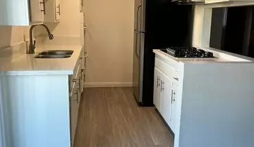 4 of 11 21024 Bryant Apartment for rent in Canoga Park, CA