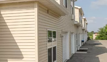 4 of 5 AHGH Townhomes Apartment for rent in Milwaukee, WI