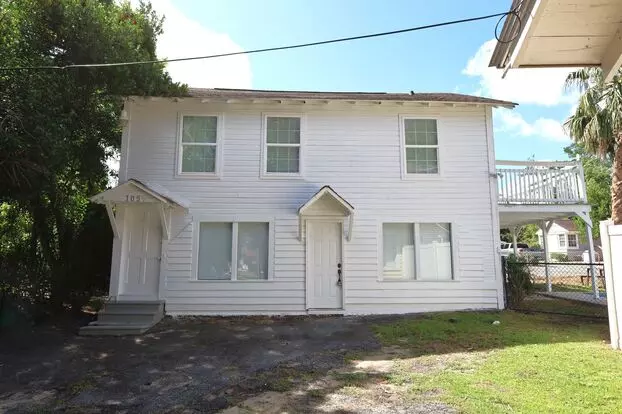 105 1/2 W Jane St Apartment for rent in Valdosta, GA