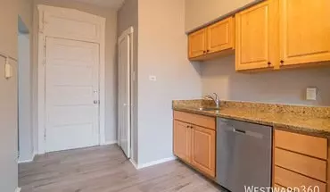 4 of 17 3823 W Wrightwood Apartment for rent in Chicago, IL