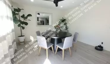 4 of 27 1001 W Clarendon Ave House for rent in Phoenix, AZ