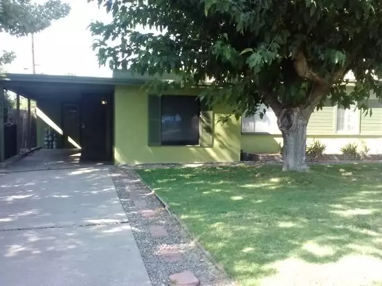 2033 Robert Way Apartment for rent in Sacramento, CA