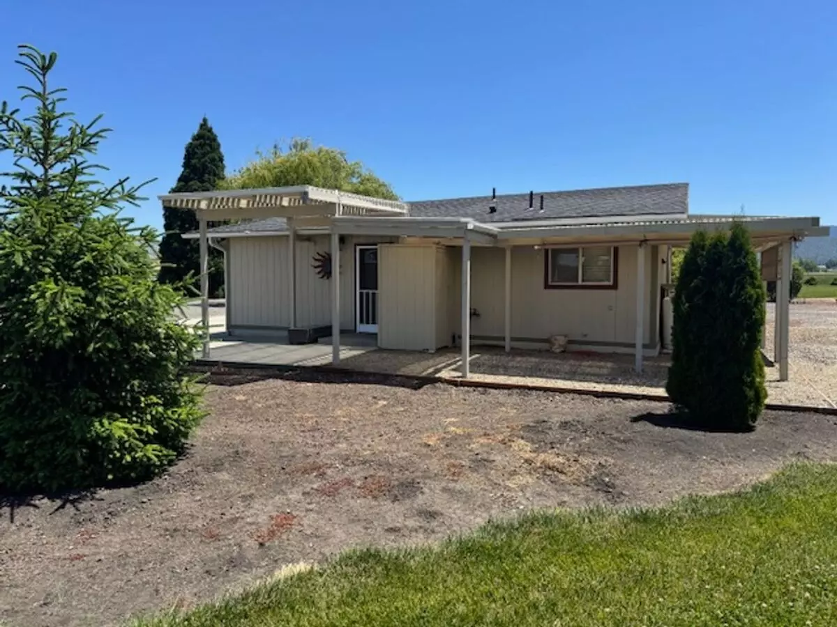 Private, Country Like Setting Is A 2 Bedroom Home House for rent in Phoenix, OR