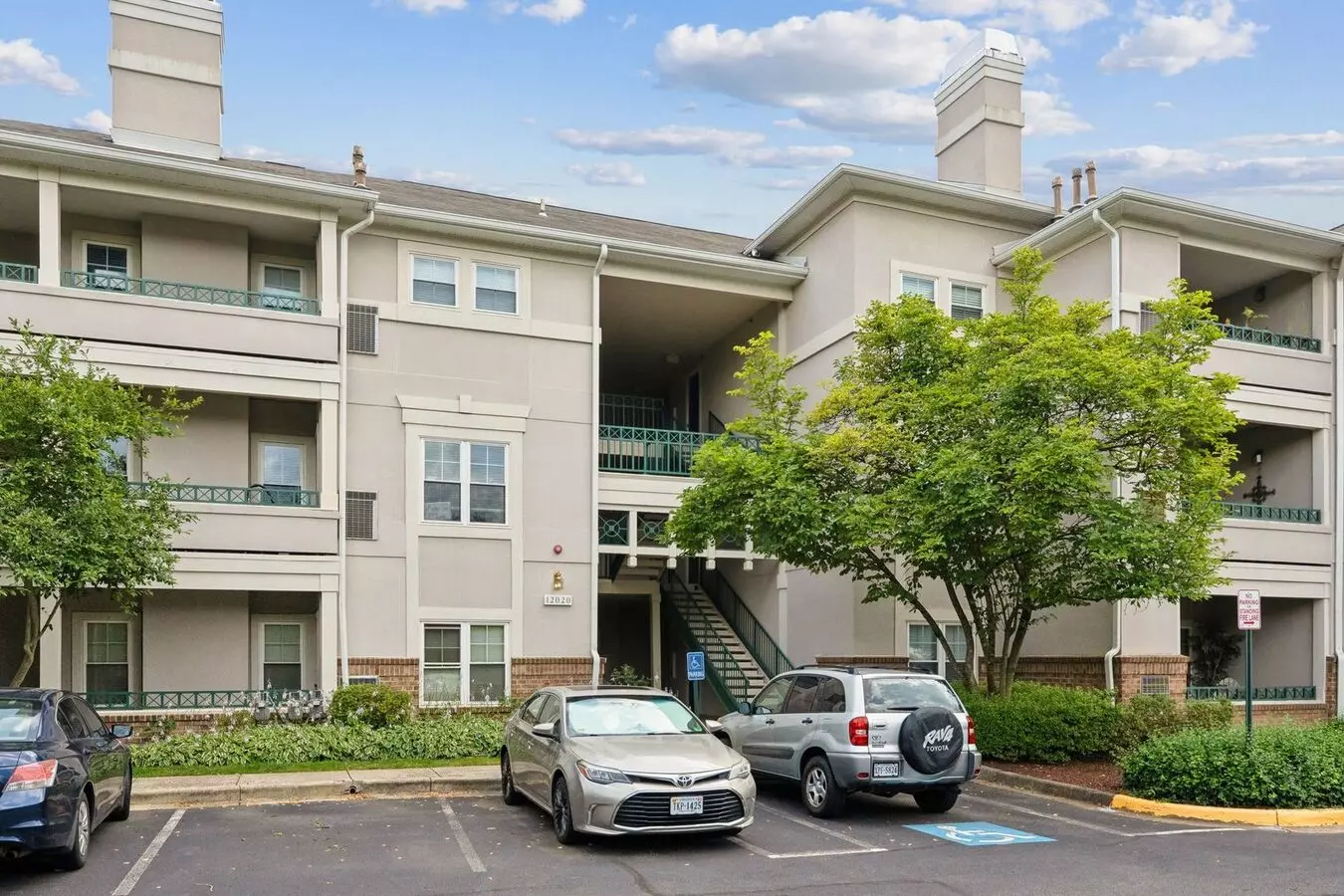 Welcome To 12020 Taliesin Pl #14—a Stylish And Well-maintained 1-bedroom, 1-bath Condo In The Heart Of Reston. House for rent in Reston, VA