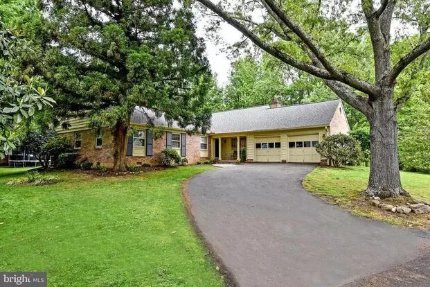 3714 Carriage House Ct Apartment for rent in Alexandria, VA