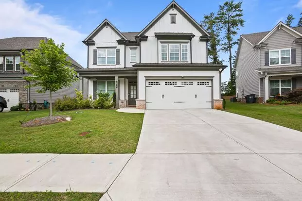 Bright And Spacious 4br/3ba Home In The Sought-after Peachtree Ridge District! Apartment for rent in Suwanee, GA