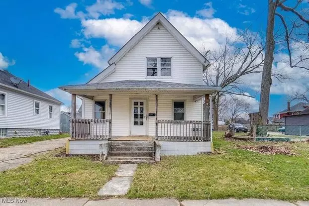 3 Bedroom 1.5 Bathroom House In Lorain Apartment for rent in Lorain, OH