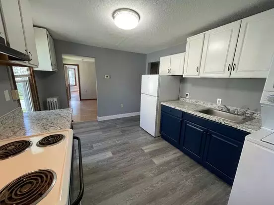 27-29 Montgomery Ave Apartment for rent in Pittsfield, MA