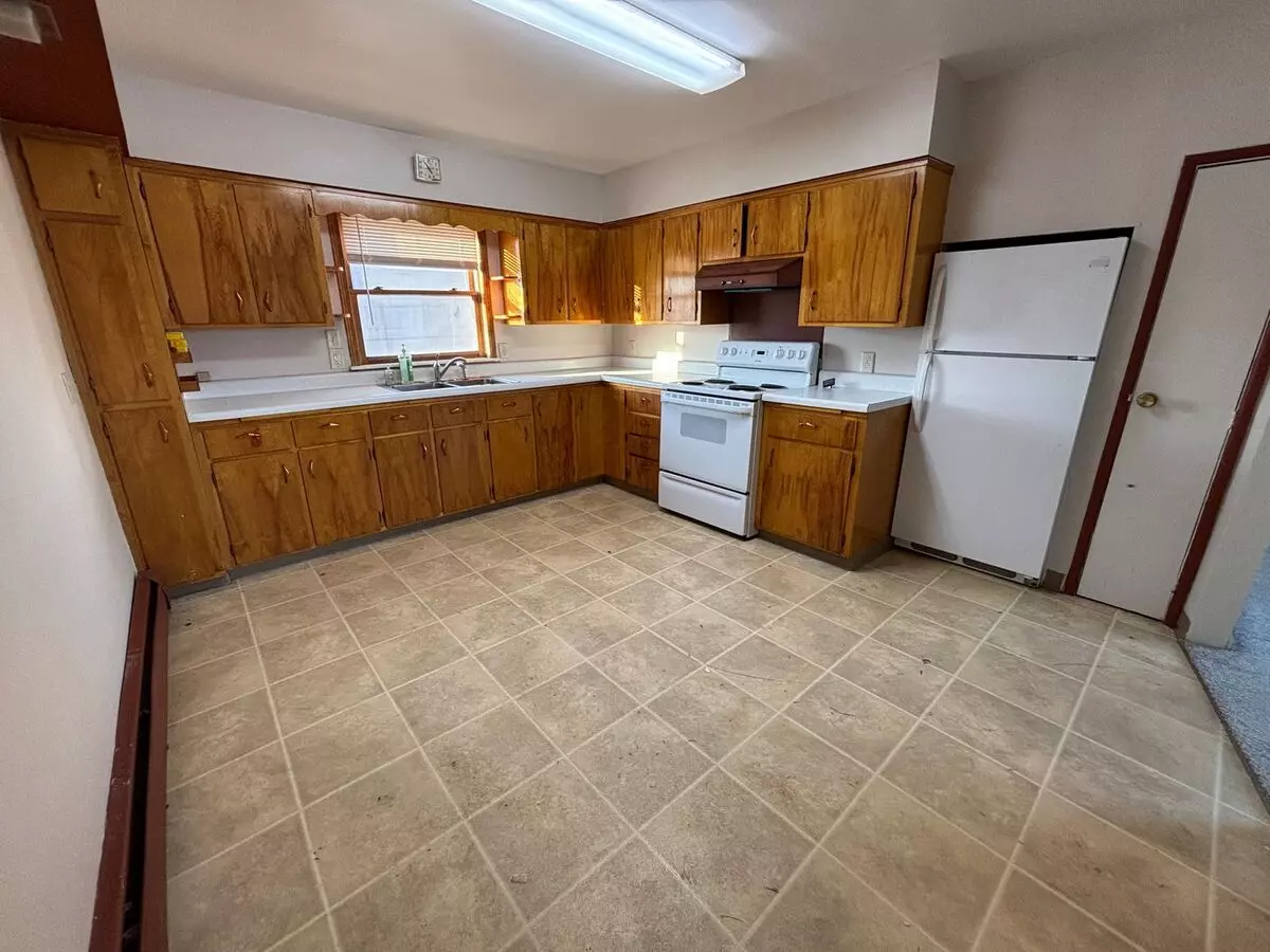 2 Bed, 1 Bath Single Family Home With Attached Garage Available Now! House for rent in Superior, WI