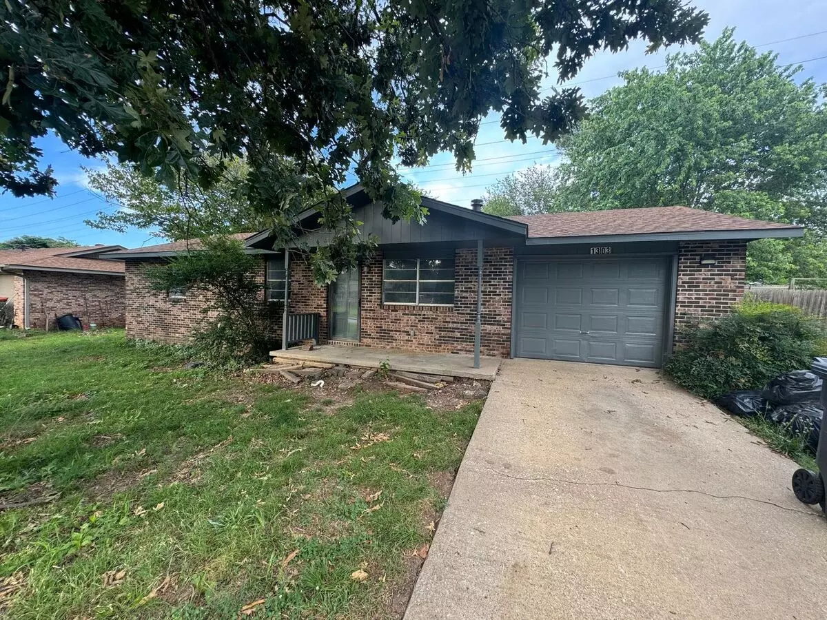 1303 White House for rent in Springdale, AR