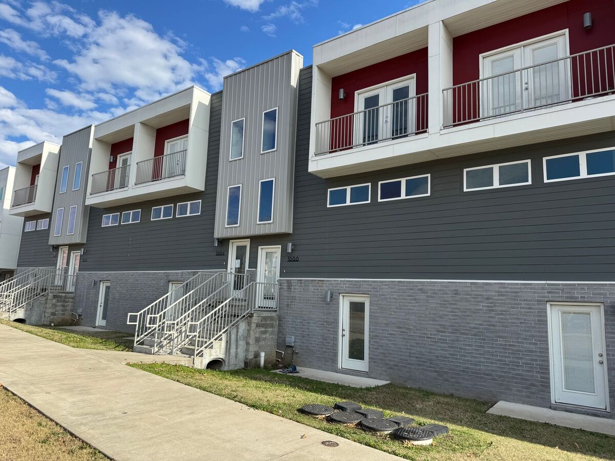 1512 Razorback Apartments Fayetteville, AR | Rentable