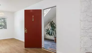 3 of 24 Spacious 2br On Millionaire's Row! Apartment for rent in Pasadena, CA