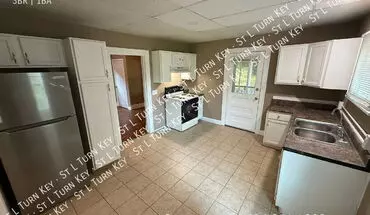 2 of 7 7017 Idlewild Ave House for rent in Jennings, MO